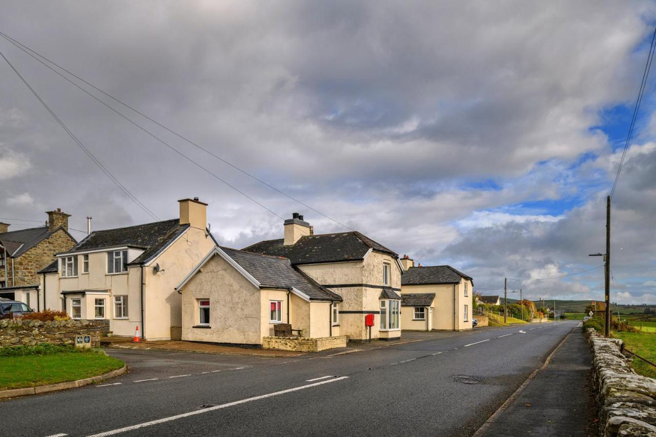 Finest Retreats - Bodlawen Holiday House - Edge Of Snowdonia Cerrig-y-Druidion Exterior photo